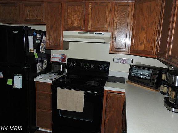 5th image of 8402 Glenmont Dr