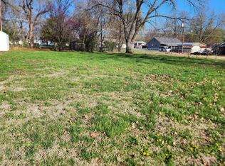 546 NE Winfield Ave, Topeka, KS 66616