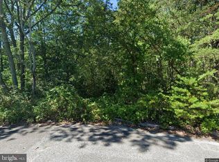 14 Robin Ln, West Berlin, NJ 08091