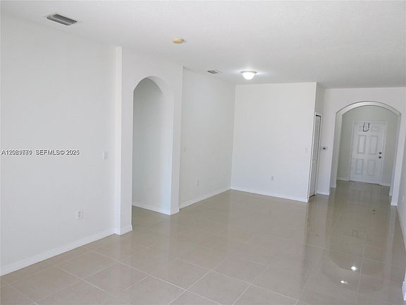 3rd image of 22527 SW 102nd Path