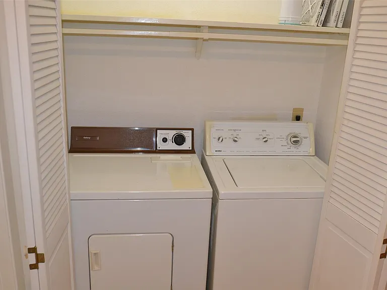 6111 Beverly Hill St #43 — Photo 13