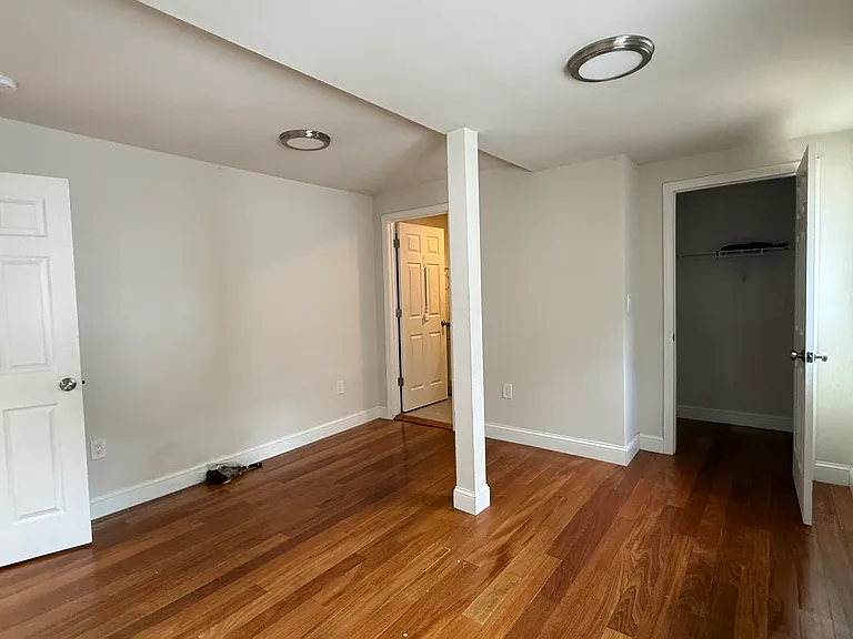 260 Salem St #2R — Photo 16