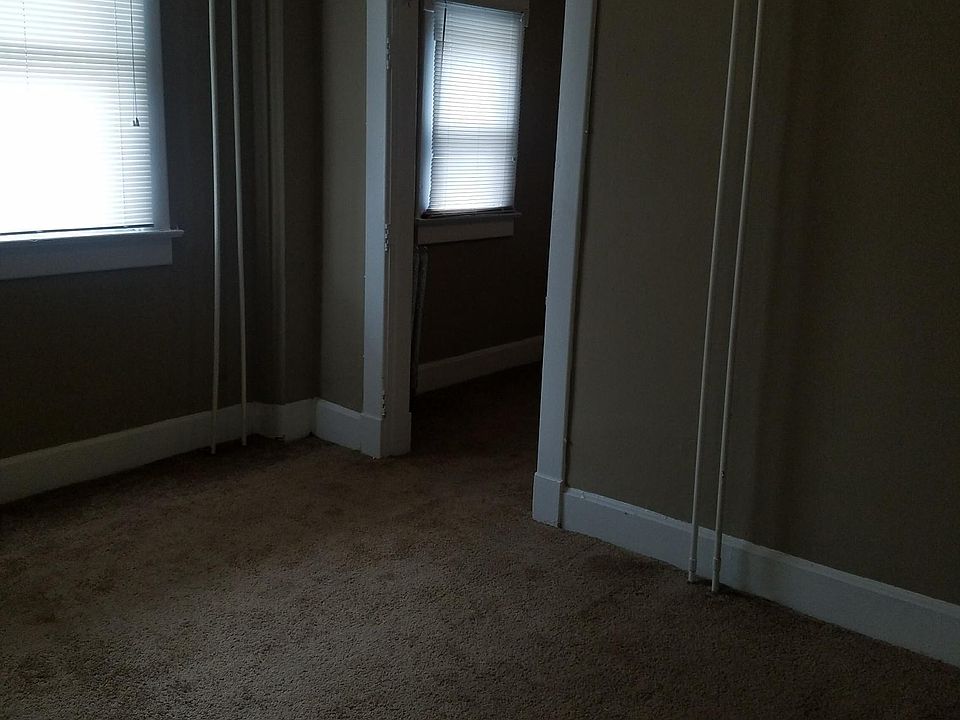 2nd image of 1627 N Talbott St APT 5