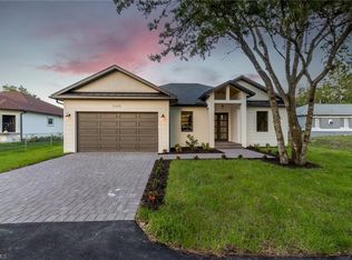 3692 8th Ave SE, Naples, FL 34117