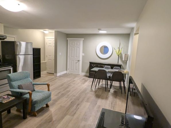 3125 Quintette Cres UNIT B, Coquitlam, BC V3E 3B6