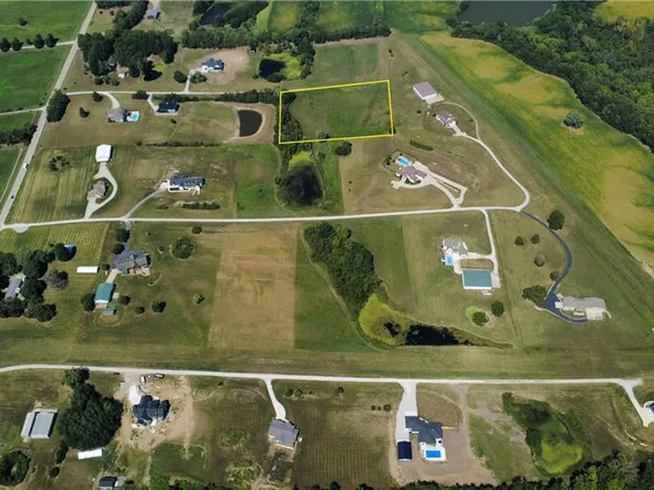 SE Mooney Dr, Holt, MO 64048