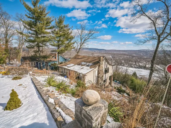 50 Pleasant Rd #2, Lake Peekskill, NY 10537