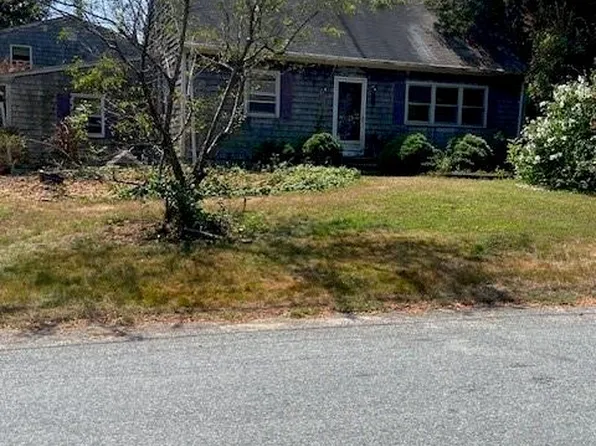 5 Cedar Grove Dr, Exeter, RI 02822