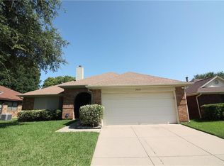 2520 Woodlark Dr, Fort Worth, TX 76123