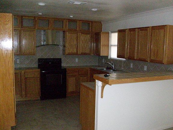 3rd image of 3002 Lawnwood Dr