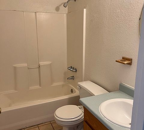 5th image of 419 Sykes Cir #6