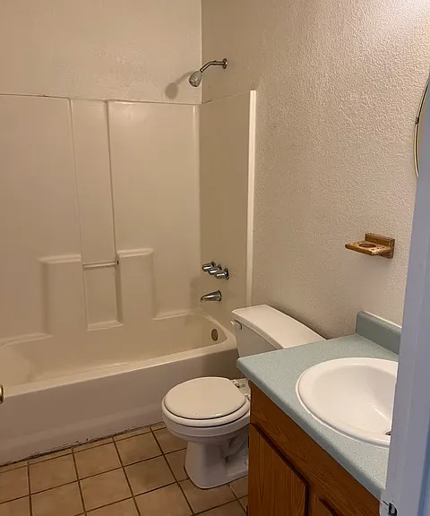 419 Sykes Cir #6 — Photo 5