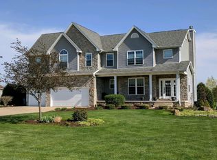 196 E Appaloosa Ln, Valparaiso, IN 46383