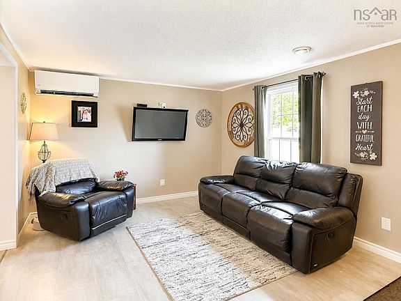 2nd image of 30 Pleasant St