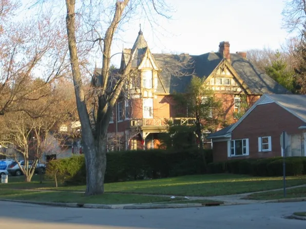 314 E Schantz Ave, Dayton, OH 45409