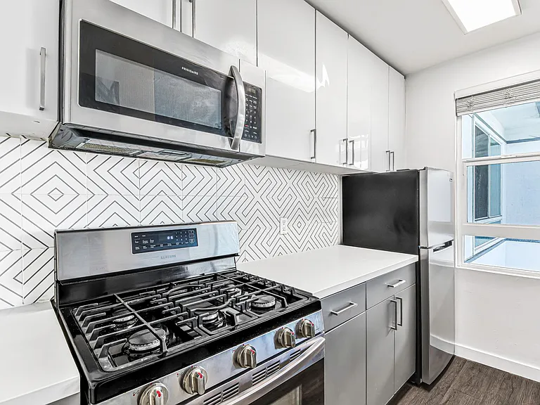 5005 August St — Photo 17