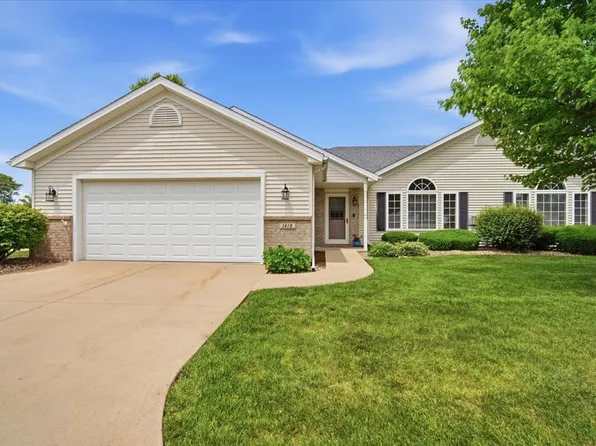 1419 Inglewood Cir, Bloomington, IL 61704