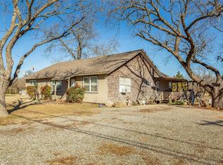 100 S Center St, Bonham, TX 75418