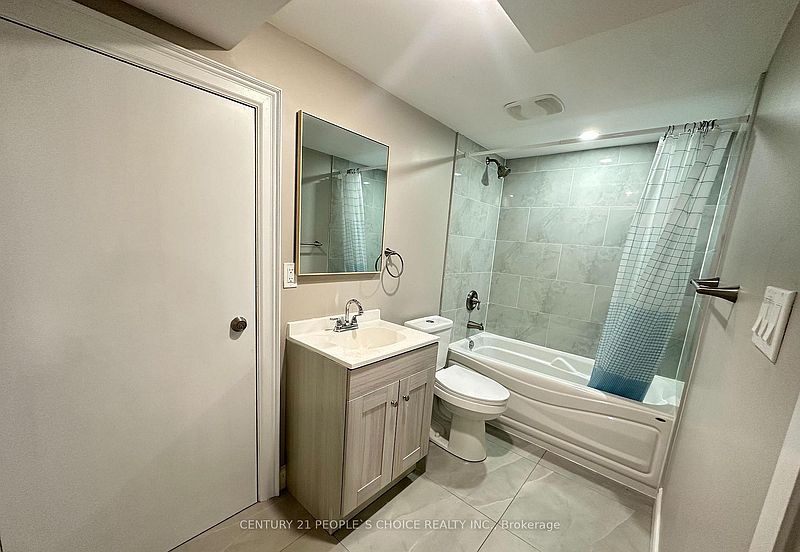 Brampton House for rent - 3 Bedrooms — photo 17