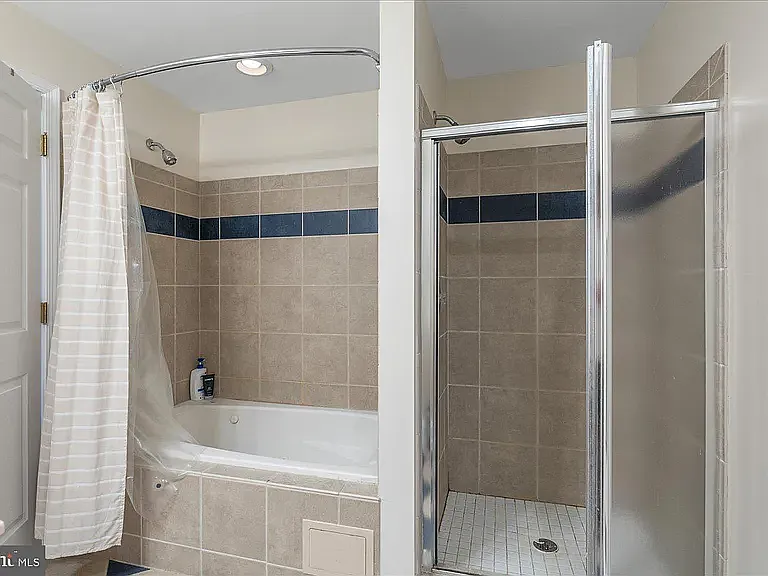 522 S Clinton St — Photo 20