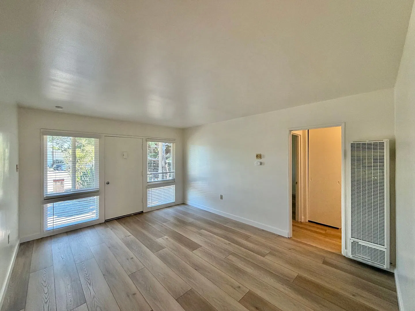 4484-4486 Clairemont Drive — Photo 3