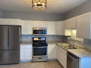 210 E Lovett St APT 1, Charlotte, MI
