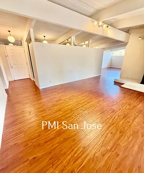 2066 Sandalwood Ct - Living_08052026