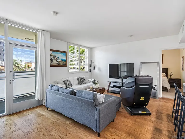 3812 Park Blvd #207 — Photo 8