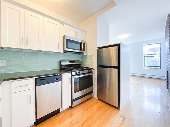 4th image of 641 E 9th St APT 5B