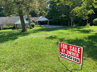 3341 McCoy Rd, Blacksburg, VA 24060