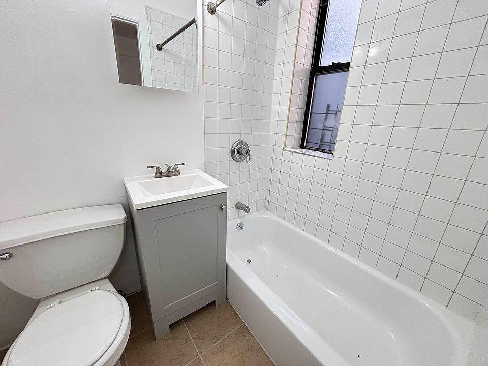 2nd image of 1777 Grand Concourse APT 3D