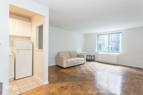 Rented by MNS Marketing | media 14