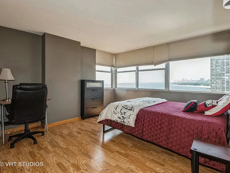 6301 N Sheridan Rd #10R — Photo 11