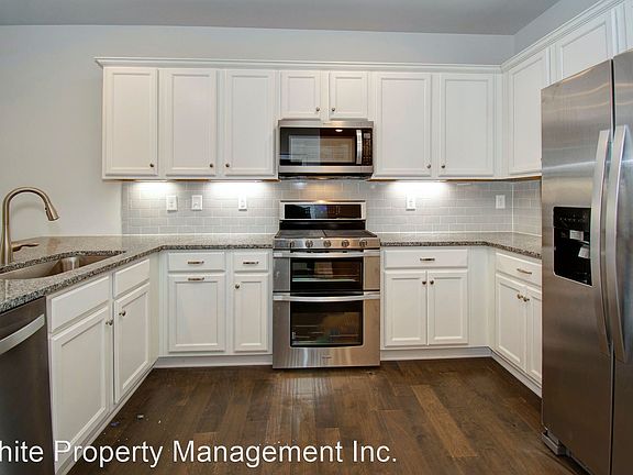 5th image of 3122 Glenn Hope Way