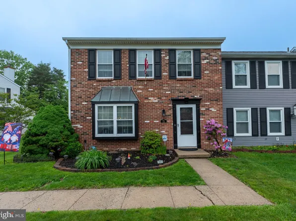 73 Hunt Dr, Horsham, PA 19044