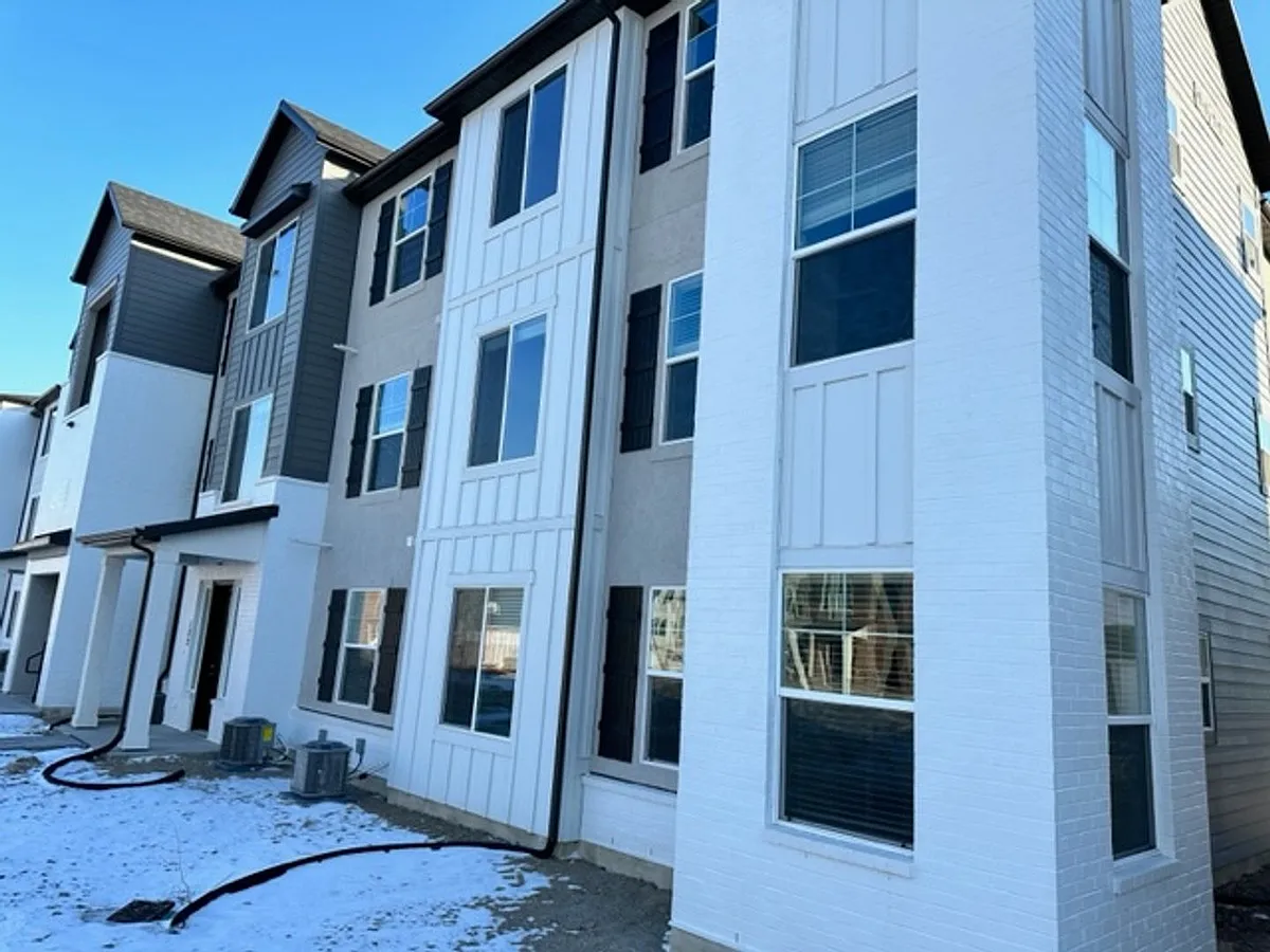 Building Photo - 3722 W 1440 N #F202