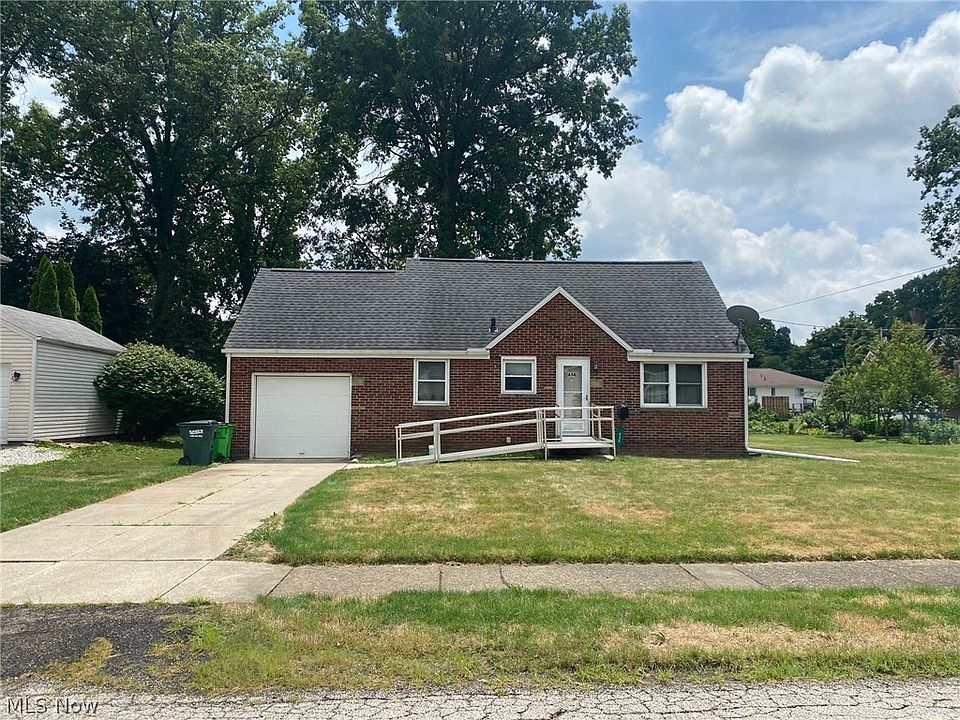 638 E Cassell Ave, Barberton, OH 44203 Zillow