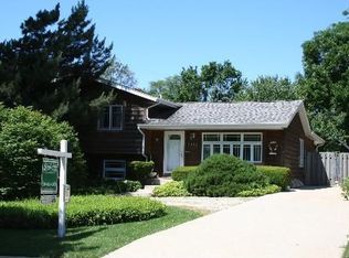 3942 Glendenning Rd, Downers Grove, IL 60515