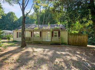 5425 Davis Rd, Winston Salem, NC 27105