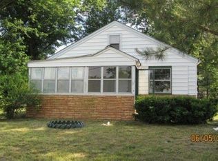 11775 Stotlar Rd, Johnston City, IL 62951