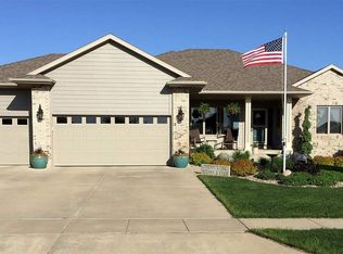 1305 S Hyde Park Ave, Sioux Falls, SD 57106