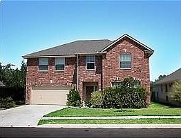 2718 Lakehills St.