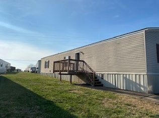 617 Kerri Ln, Oak Grove, KY 42262
