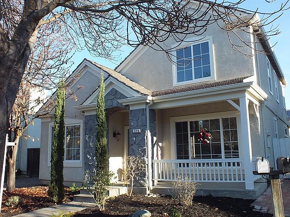 2nd image of 578 Versailles Avenue