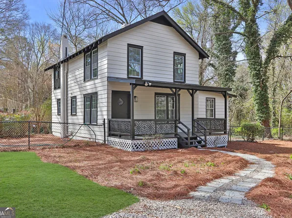 5121 Central Dr, Stone Mountain, GA 30083