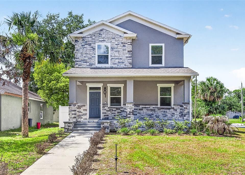 1st image of 801 Pecan Ave