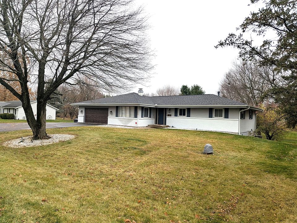 1st image of 9639 Squire Ln