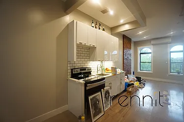 Rented by Rennit Inc.