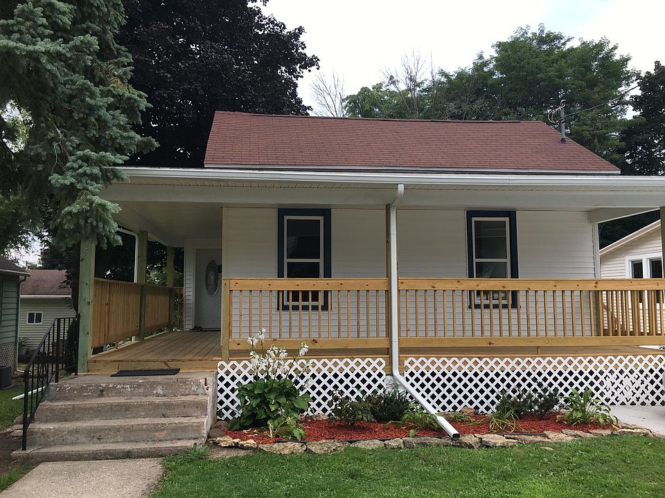 1st image of 605 Caroline St