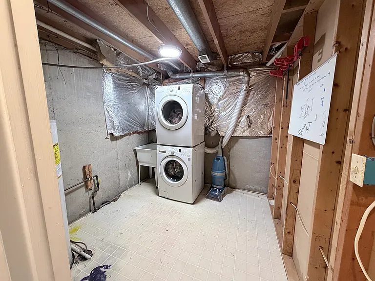 5900 Parenham Way — Photo 39